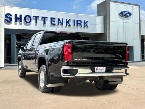 Used 2024 Chevrolet Silverado 3500 LT w/ Texas Edition AWD/4WD image 7