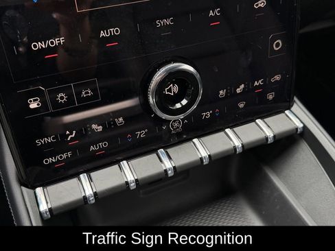 New 2026 GMC Terrain Elevation w/ Elevation Premium Package FWD image 20