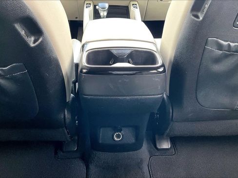 Used 2022 Kia Telluride EX w/ EX Premium Package image 34