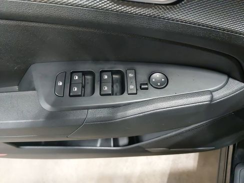 Used 2025 Kia Sportage LX image 27