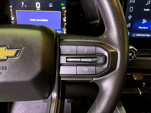 Used 2023 Chevrolet Colorado W/T image 12