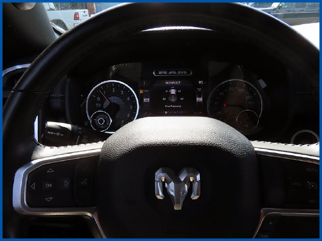 Used 2023 RAM 1500 Laramie AWD/4WD image 15