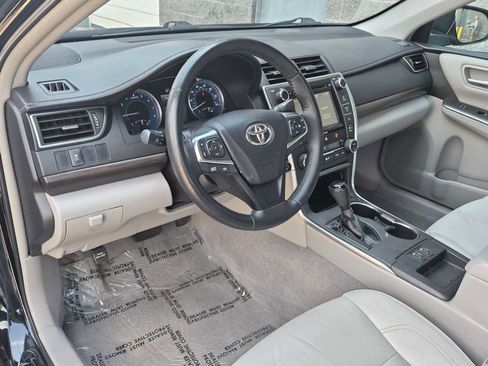 Used 2016 Toyota Camry XLE FWD image 10