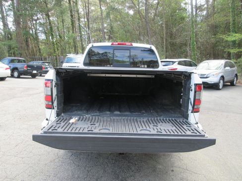 Used 2022 Nissan Frontier PRO-4X w/ Pro-4X Premium Package image 18