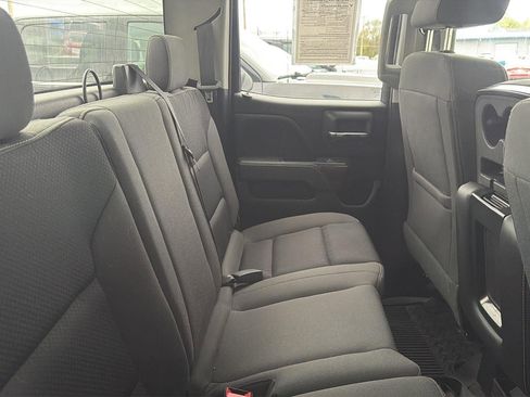 Used 2019 GMC Sierra 1500 SLE w/ SLE Value Package AWD/4WD image 9