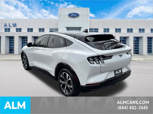 Used 2023 Ford Mustang Mach-E Premium image 9