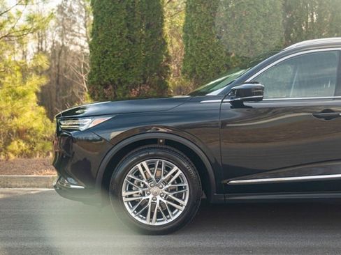 Used 2023 Acura MDX SH-AWD w/ Advance Package image 5