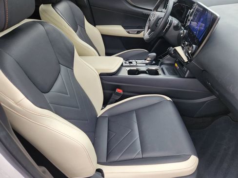 Used 2023 Lexus NX 350 AWD image 14