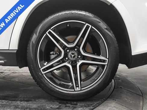 Used 2024 Mercedes-Benz GLS 450 4MATIC image 34
