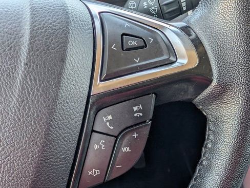 Used 2024 Ford Edge SEL image 23