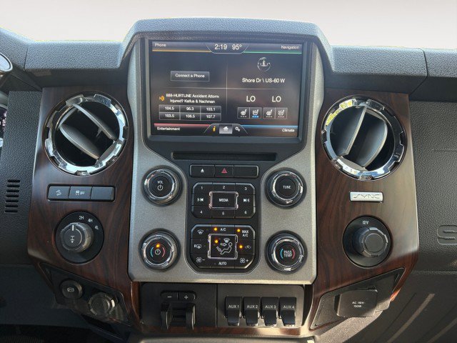 Used 2015 Ford F250 Lariat w/ Lariat Interior Package AWD/4WD image 11