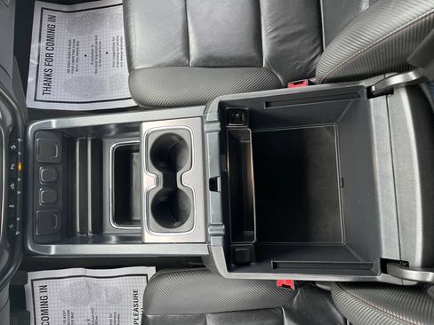 Used 2016 GMC Sierra 1500 SLT w/ All-Terrain Package AWD/4WD image 27