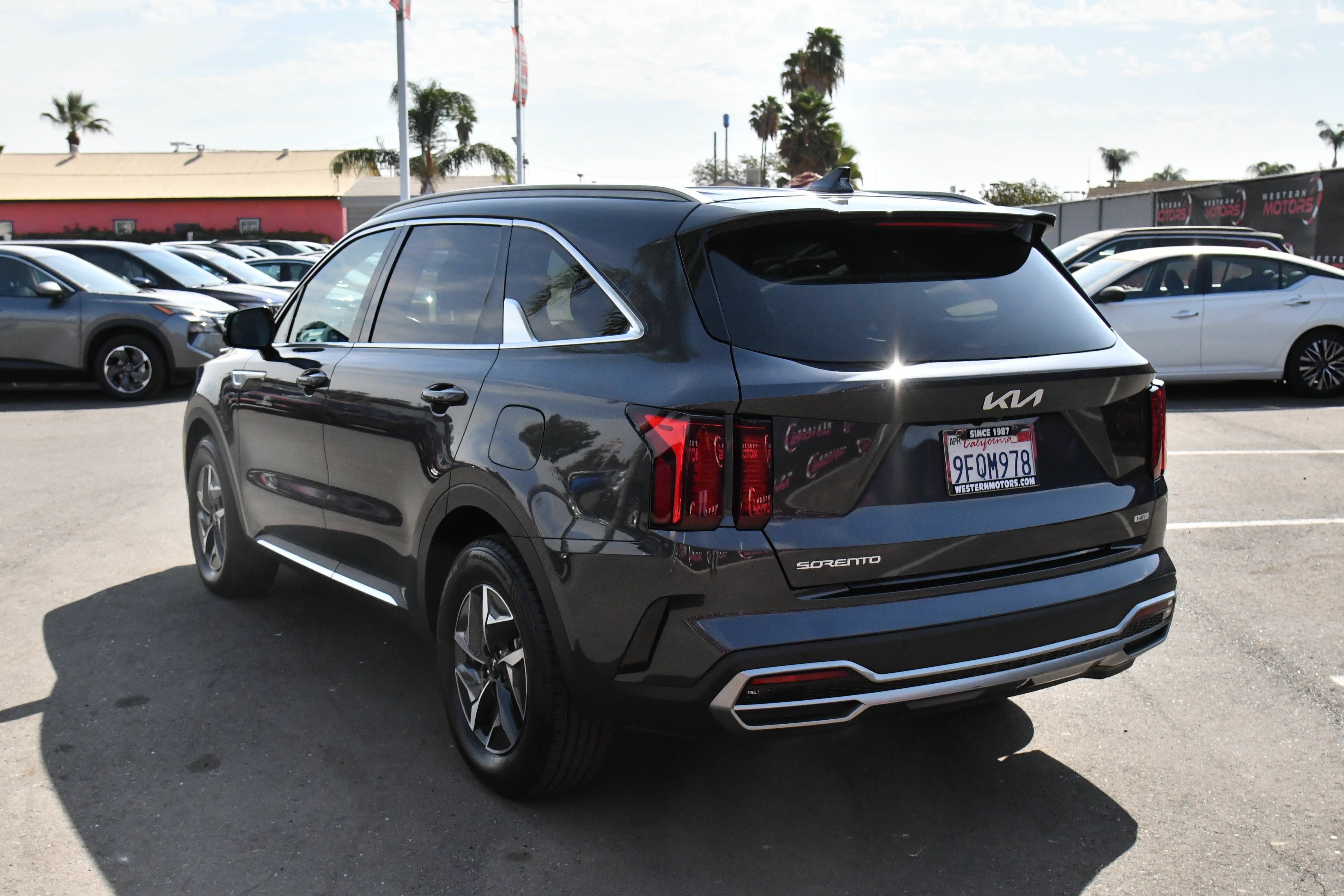 Used 2023 Kia Sorento EX FWD image 6