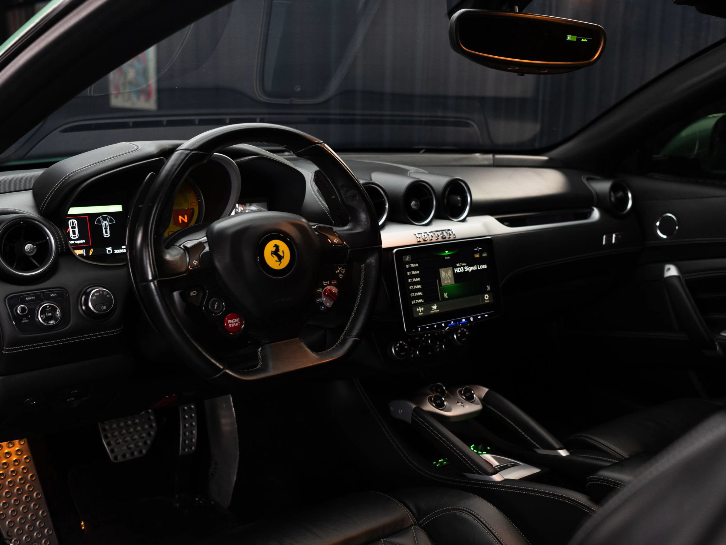 Used 2012 Ferrari FF AWD/4WD image 24