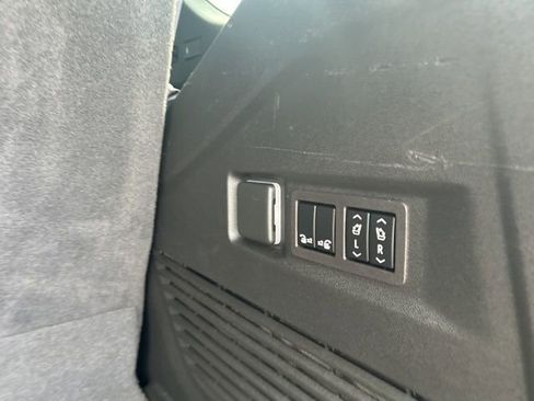 Used 2024 Chevrolet Tahoe RST w/ Luxury Package image 11