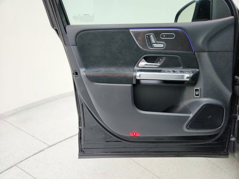 Certified 2024 Mercedes-Benz GLB 250 image 27