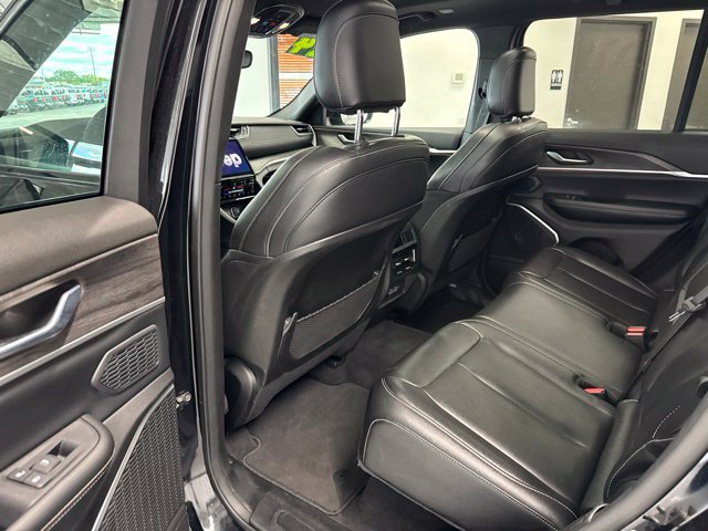 Used 2024 Jeep Grand Cherokee Limited 4xe AWD/4WD image 24