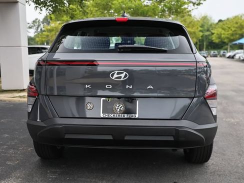 Used 2024 Hyundai Kona SE FWD image 8