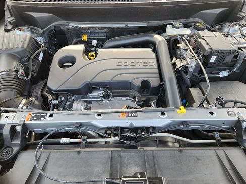 Used 2024 GMC Terrain SLT w/ Tech Package image 38