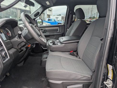 Used 2024 RAM 1500 Warlock RWD image 14