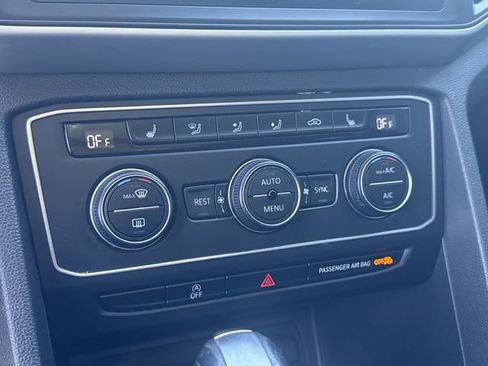 Used 2021 Volkswagen Atlas SE w/ Panoramic Sunroof Package image 32