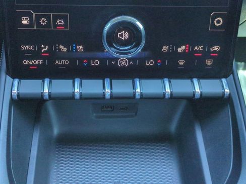 Used 2026 GMC Terrain Denali image 23