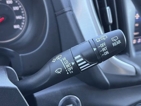 Used 2024 GMC Terrain SLE image 18