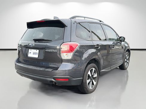 Used 2018 Subaru Forester 2.5i Premium AWD/4WD image 3