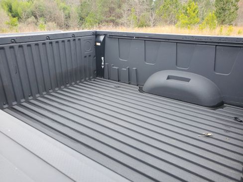 Used 2025 Toyota Tundra Limited image 39