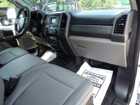 Used 2020 Ford F350 XL w/ Power Equipment Group AWD/4WD image 42
