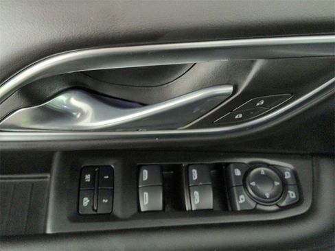 Used 2024 Chevrolet Tahoe Z71 w/ Luxury Package image 24