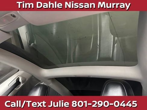 Used 2022 Tesla Model 3 Long Range AWD/4WD image 32