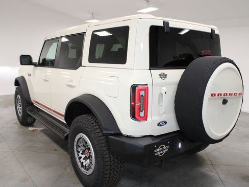 New 2026 Ford Bronco Outer Banks AWD/4WD image 6