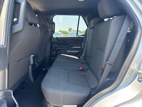 Used 2025 Toyota 4Runner SR5 AWD/4WD image 13