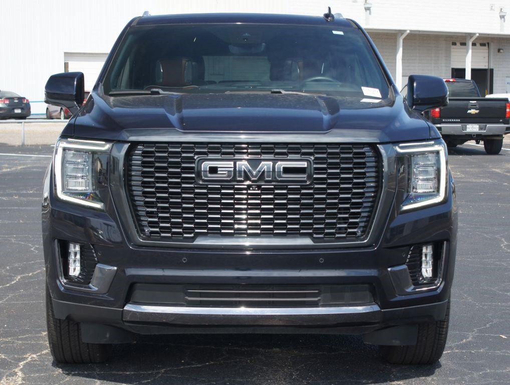 Used 2024 GMC Yukon Denali Ultimate AWD/4WD image 27