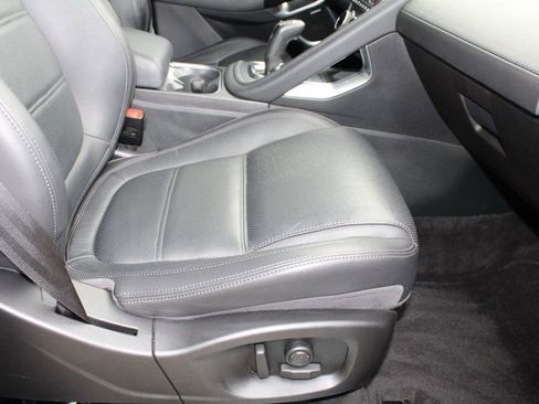 Used 2020 Jaguar E-PACE image 16
