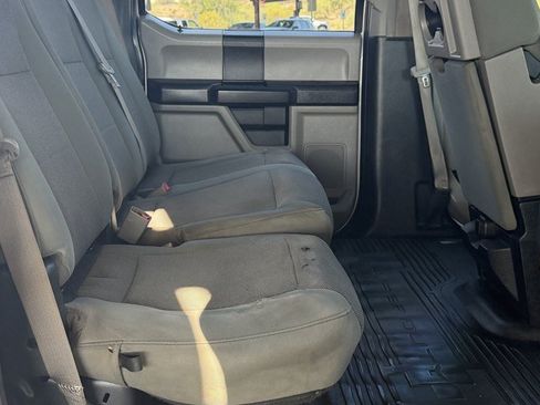 Used 2019 Ford F250 XL w/ Power Equipment Group RWD image 8