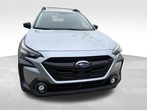 Used 2024 Subaru Outback Onyx Edition image 3