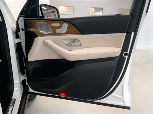 Used 2021 Mercedes-Benz GLE 350 4MATIC w/ Premium Package image 26