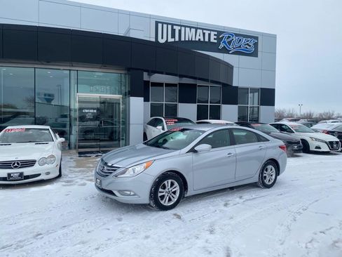 Used 2013 Hyundai Sonata GLS w/ Popular Equipment Pkg image 1