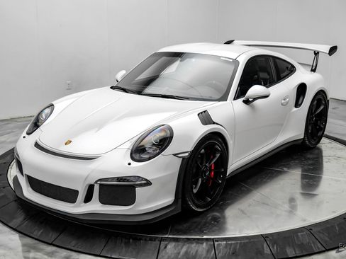 Used 2016 Porsche 911 GT3 RS RWD image 7