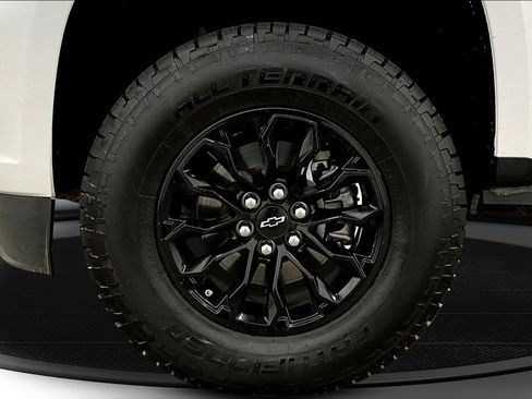 Used 2022 Chevrolet Colorado LT w/ Trail Boss Package AWD/4WD image 33
