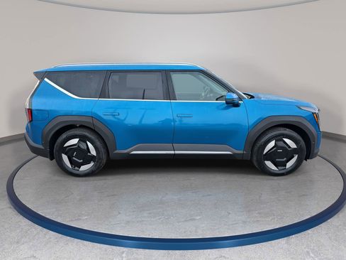 New 2026 Kia EV9 Wind AWD/4WD image 4