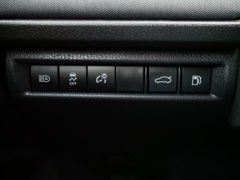 Used 2026 Toyota Camry LE FWD image 27