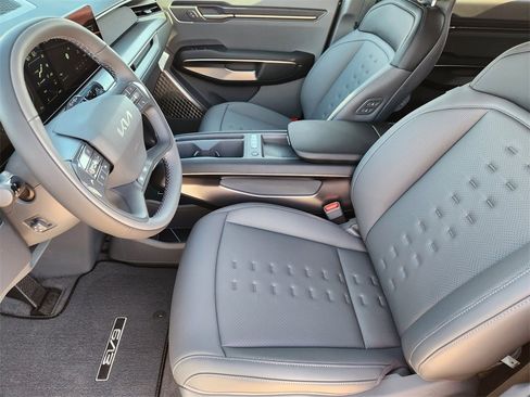 New 2026 Kia EV9 Wind image 9