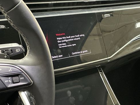 Used 2025 Audi Q7 2.0T Premium Plus image 11