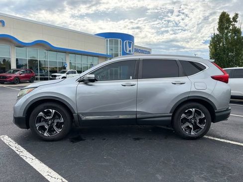 Used 2017 Honda CR-V Touring image 11