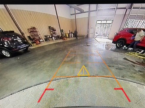 Used 2025 GMC Acadia AT4 image 30