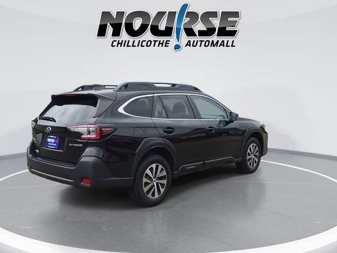 Used 2023 Subaru Outback Premium AWD/4WD image 8