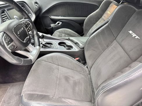 Used 2016 Dodge Challenger SRT w/ Technology Group image 10